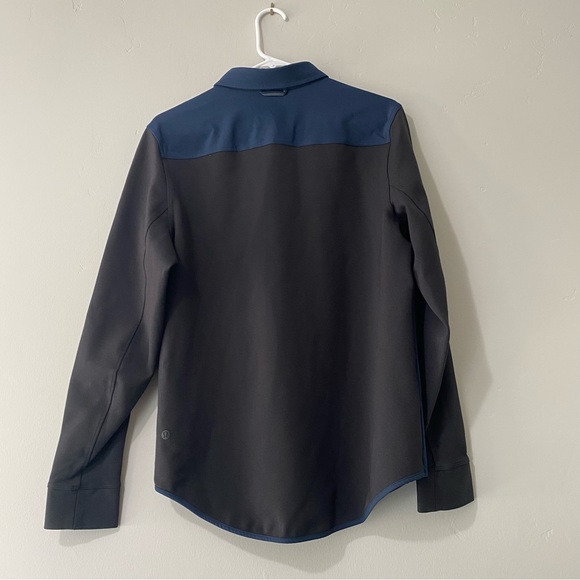Lululemon Athletica Men’s Small 2-tone Black x Navy Shirt Jacket - Picture 3 of 9